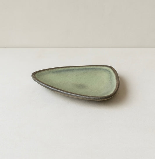 Resting Plate